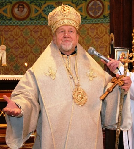 Різдвяне богослужіння архиєрей звершив у солом’яних ризах